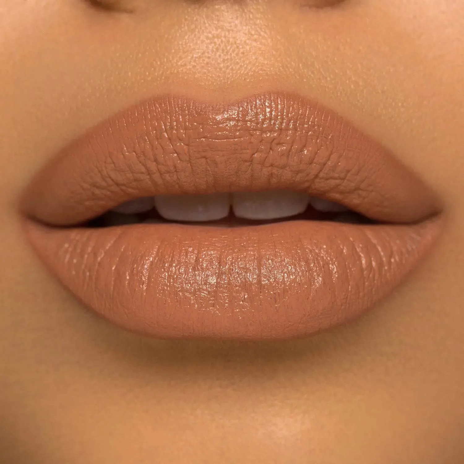 I NEED A NUDE LIPSTICK - Image 3